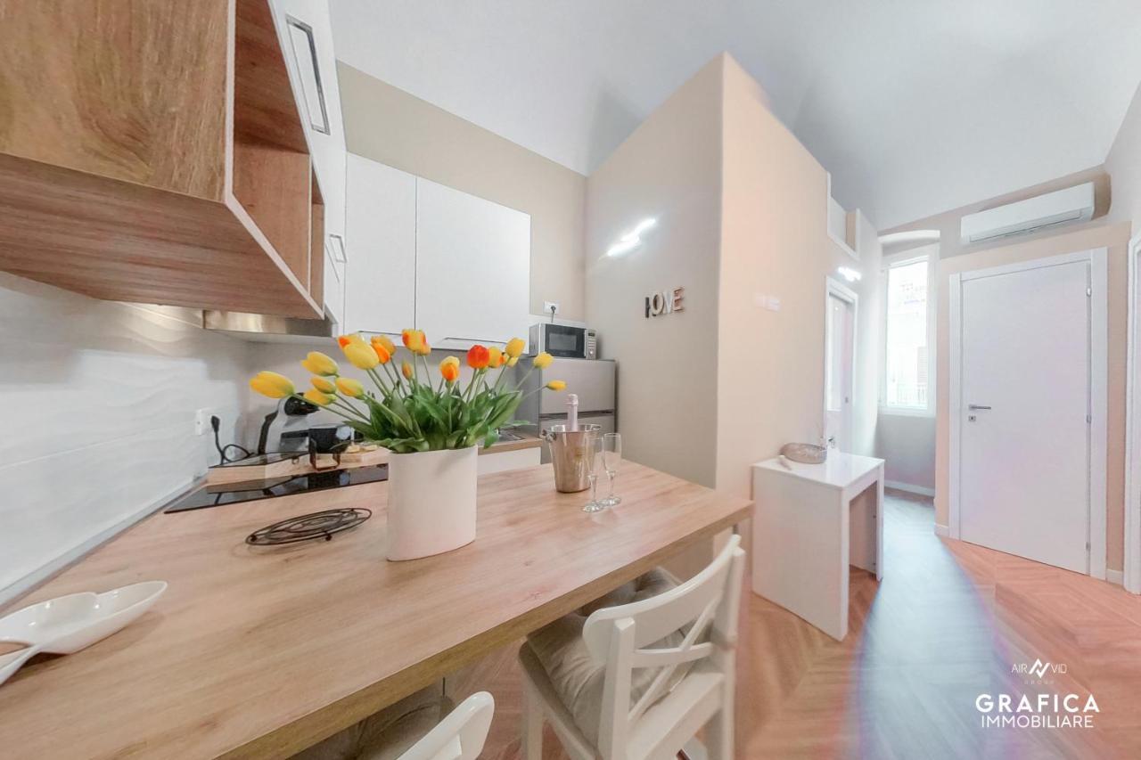 Ameli Home Luxury Apartment Taranto Bagian luar foto