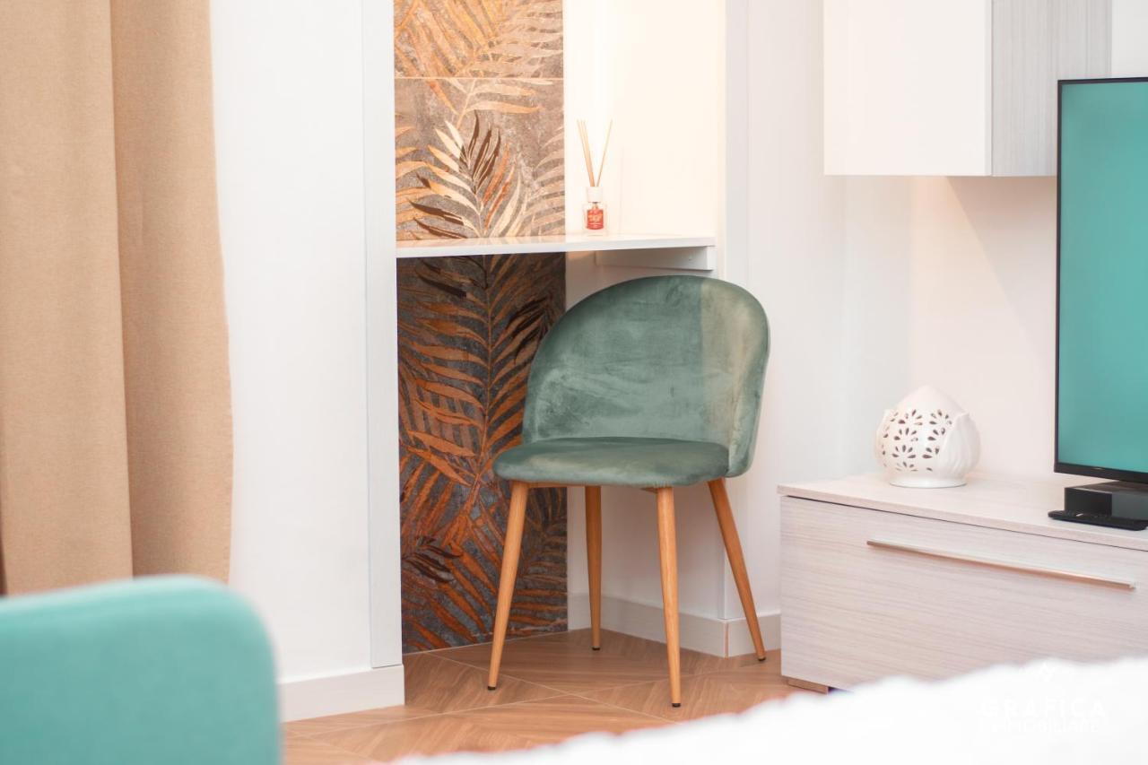 Ameli Home Luxury Apartment Taranto Bagian luar foto